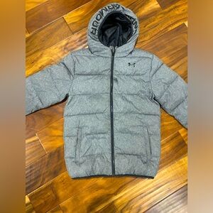 Boys youth-large Under Armour puffer coat, like new